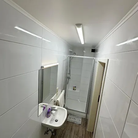 Tolle Direkt Am Campus 24-7 Checkin * Germersheim